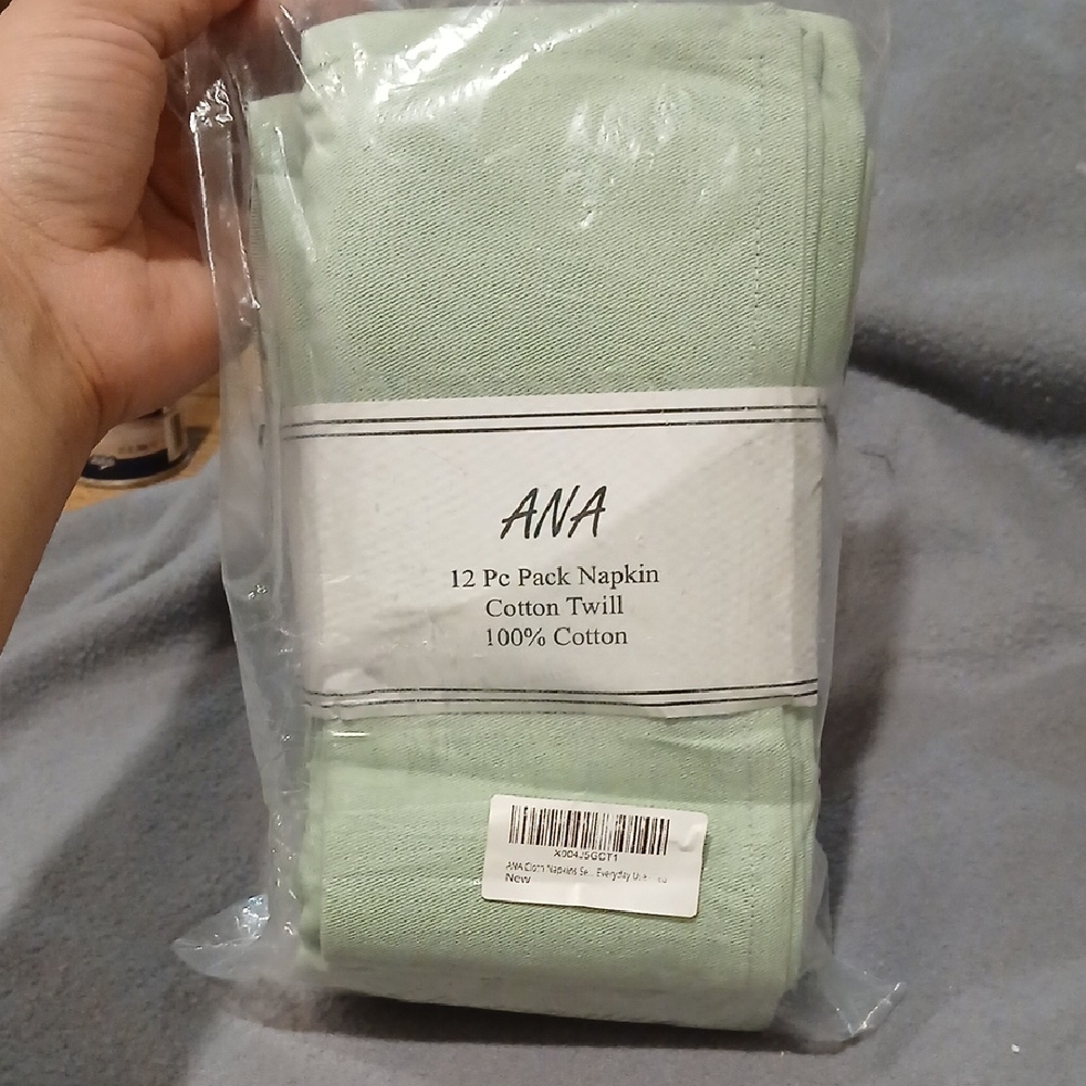 ANA 12PC. Light Green Cotton Twill Napkin Set
